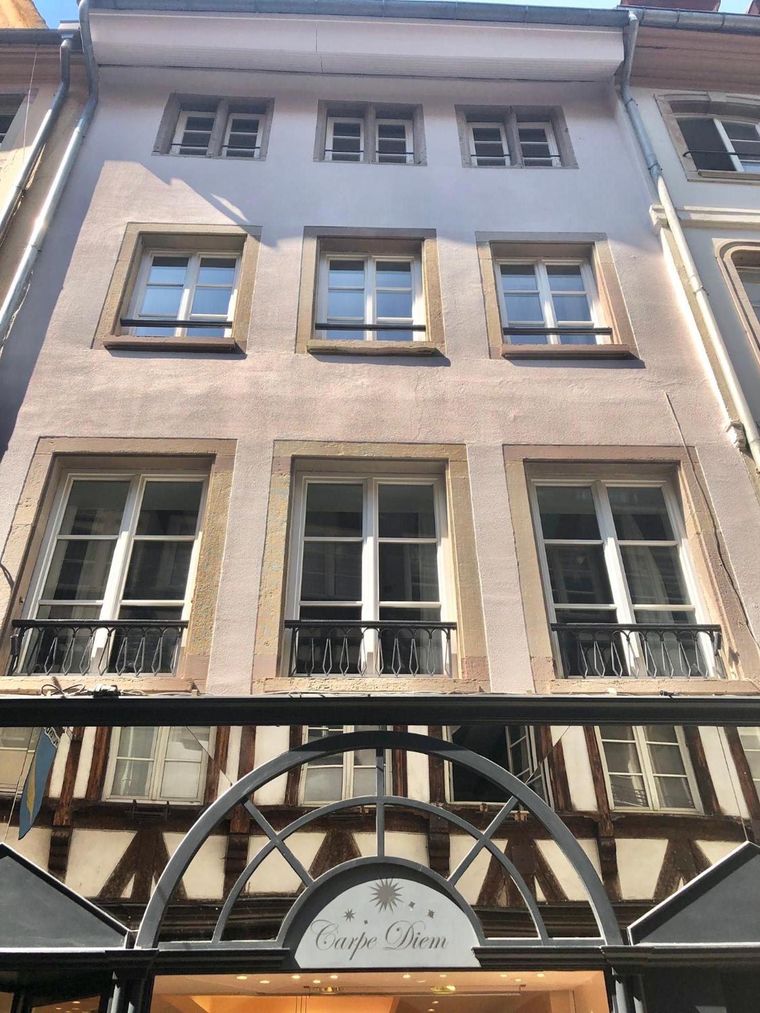 Carpe Diem Home - Au pied de la Cathédrale Estrasburgo Exterior foto